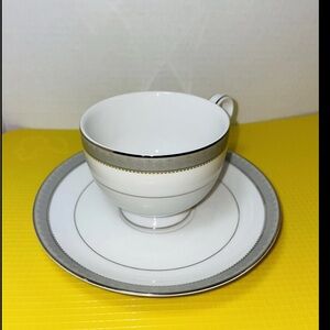 Mikasa Platinum Crown Fine China Tea Coffee Cup and Saucer L3428-205